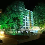 Hotell Perla Royal 5*