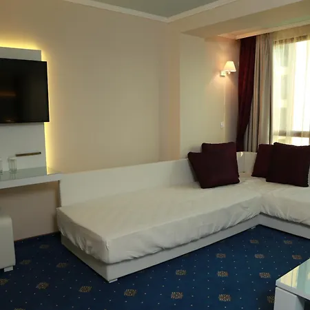 Hotel Perla Royal 5*