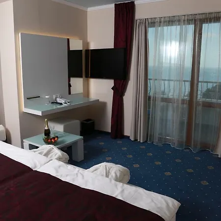 Hotel Perla Royal