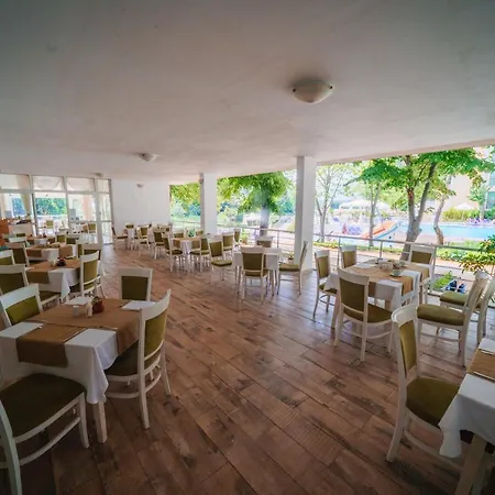 Hotel Perla Royal 5*