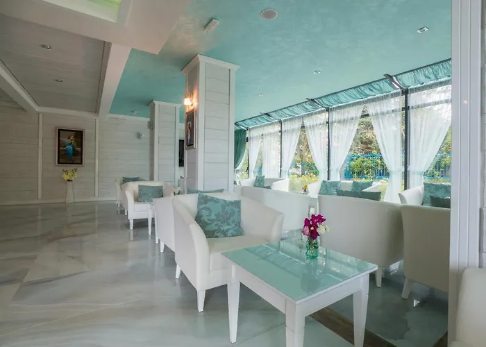 Hotell Perla Royal 5*