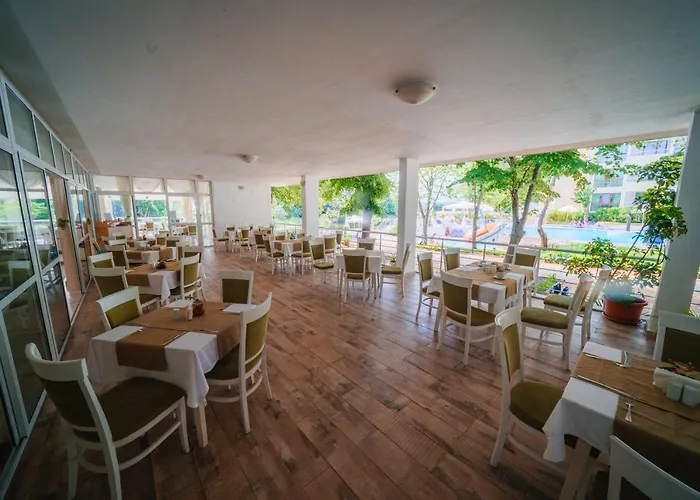 Hotell Perla Royal 5*